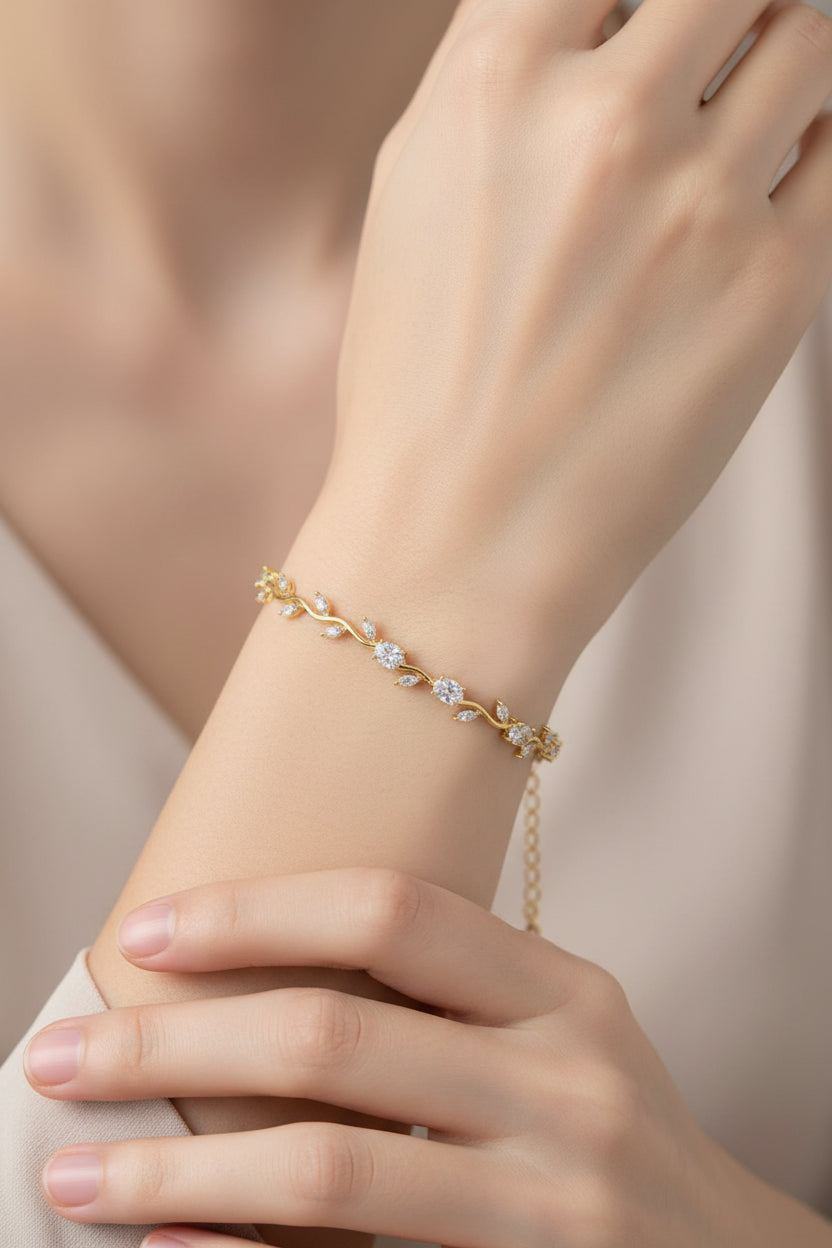 White tulip bracelet