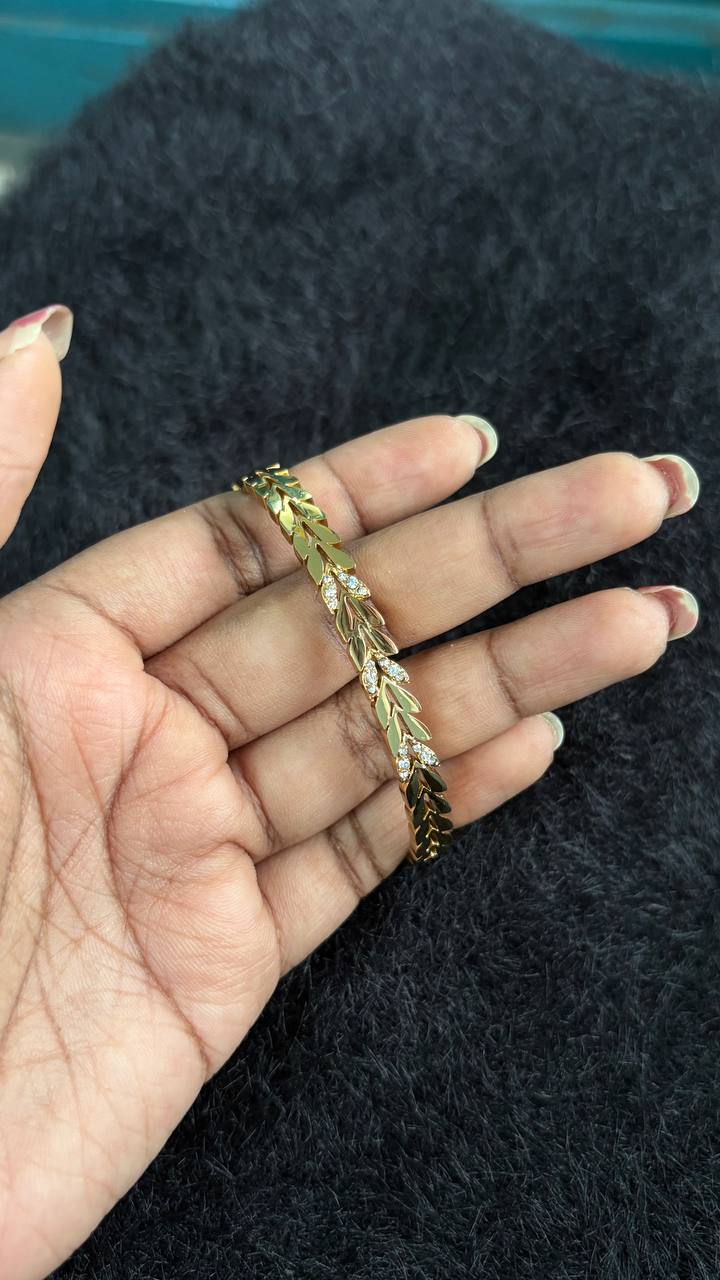 Leaf Kada Bracelet