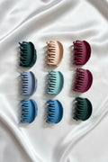 Ribbed Small Matte Claw