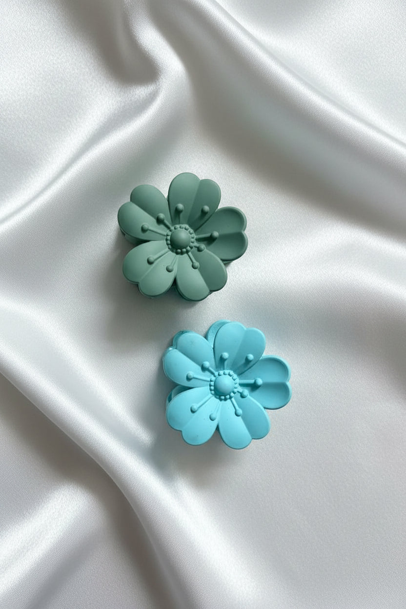 Daisy Matte Medium Claw