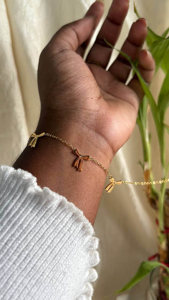 Bow Charm Chain Bracelet