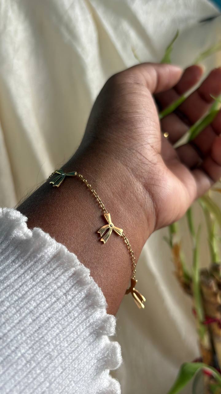 Bow Charm Chain Bracelet