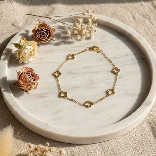 Gold Clover Chain Bracelet