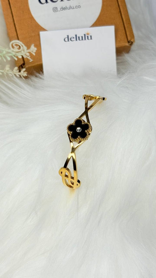Black flower kada bracelet