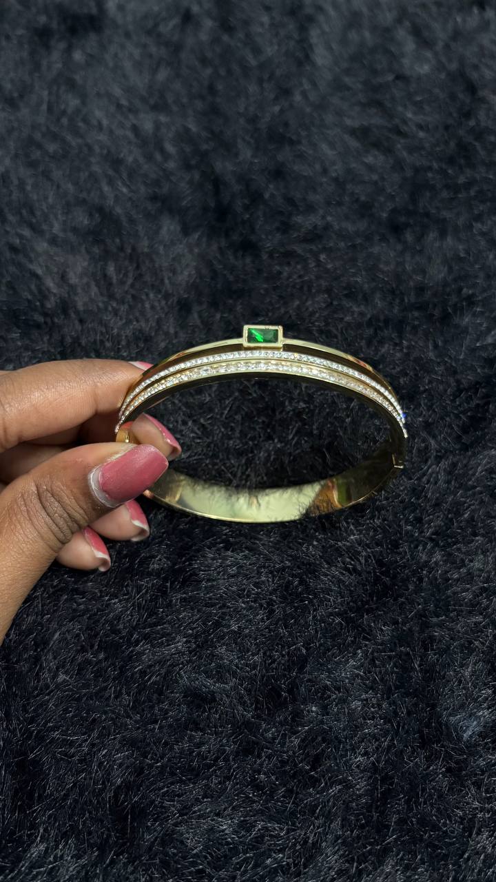 Green Stone Kada Bracelet